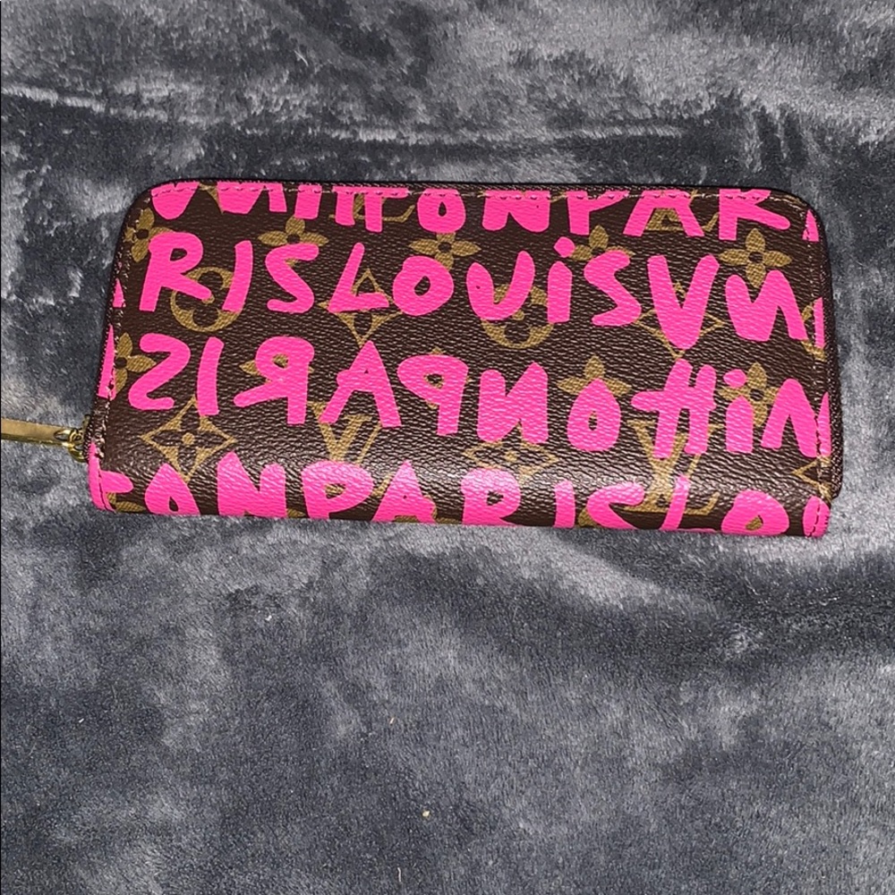 Knock off Louis Vuitton wallet